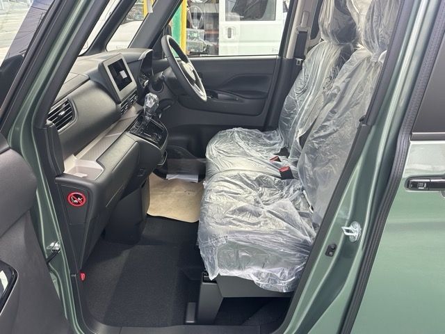 デリカミニ(三菱)届出済未使用車 3