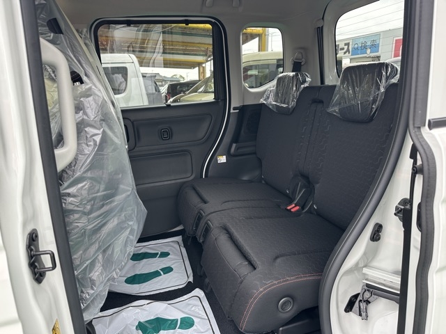 スペーシア(スズキ)届出済未使用車 4