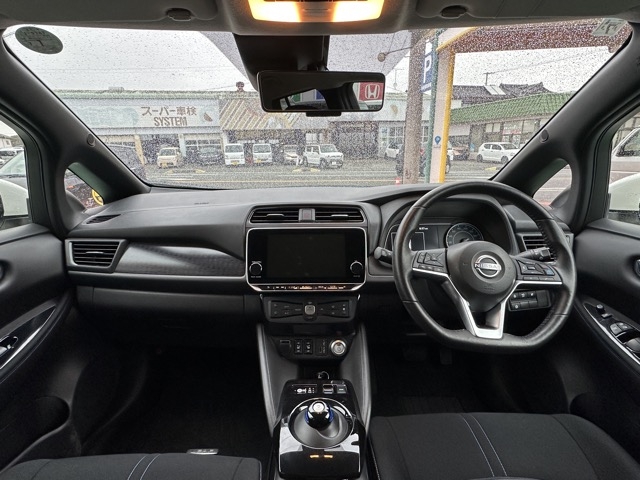 リーフ(ニッサン)中古車 5