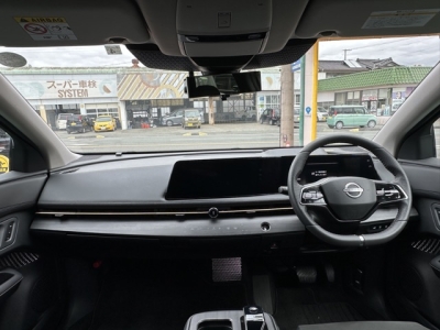 アリア(ニッサン)中古車 内外装写真他
