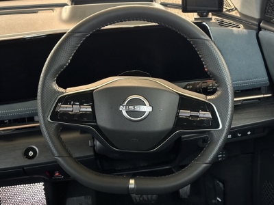アリア(ニッサン)中古車 内外装写真