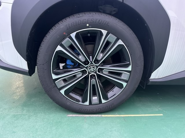 bZ4X(トヨタ)中古車 11