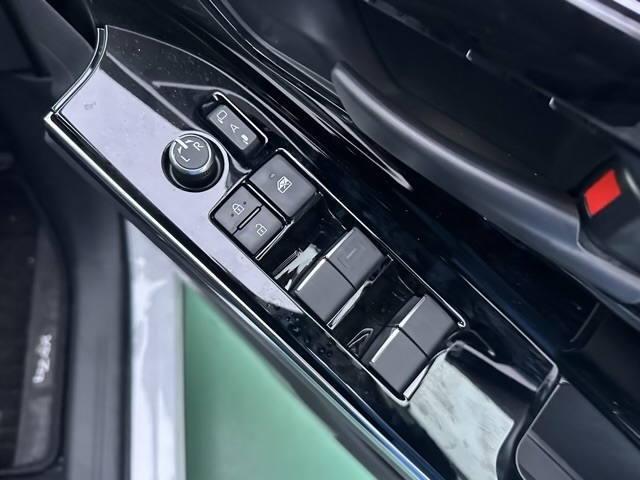 bZ4X(トヨタ)中古車 12