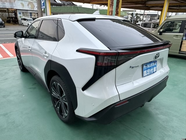 bZ4X(トヨタ)中古車 2