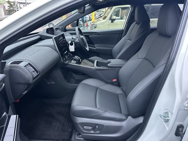 bZ4X(トヨタ)中古車 3