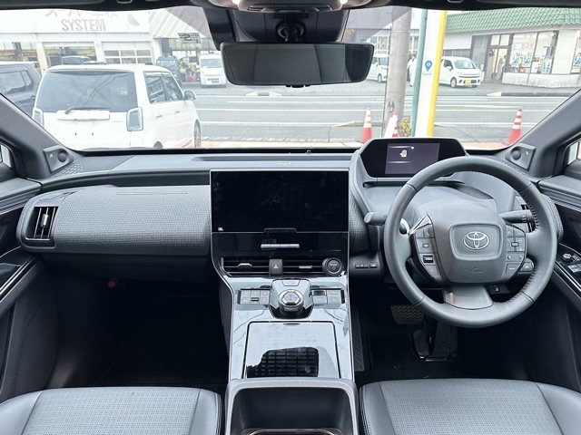bZ4X(トヨタ)中古車 6