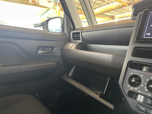 ルーミー(トヨタ)中古車 18