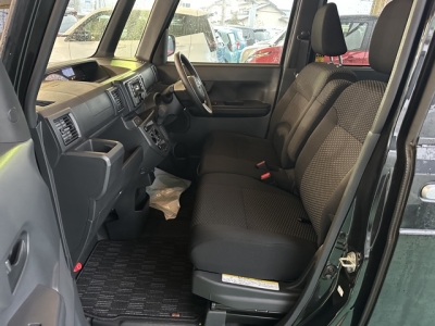 ウェイクのOEM(ダイハツ)中古車 前席内装