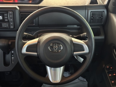 ウェイクのOEM(ダイハツ)中古車 内外装写真