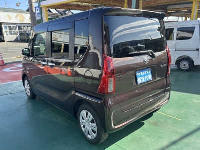 タント(ダイハツ)届出済未使用車 後方