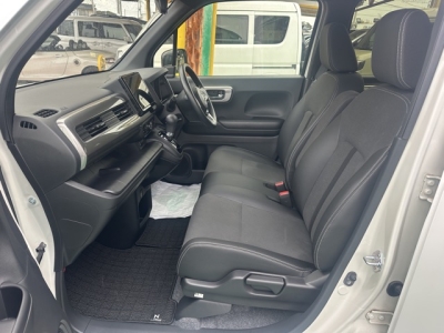 N-WGN(ホンダ)中古車 前席内装