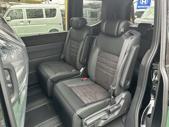 ステップワゴン(ホンダ)新車見本展示無 3