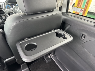 新型ルークス(ニッサン)ディーラ-試乗車 内外装写真他１