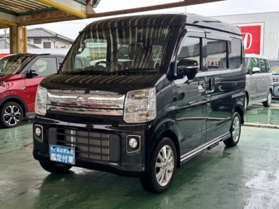 NV100クリッパーリオ(ニッサン)中古車 前方