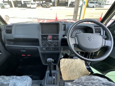 キャリートラック(スズキ)届出済未使用車 後席内装