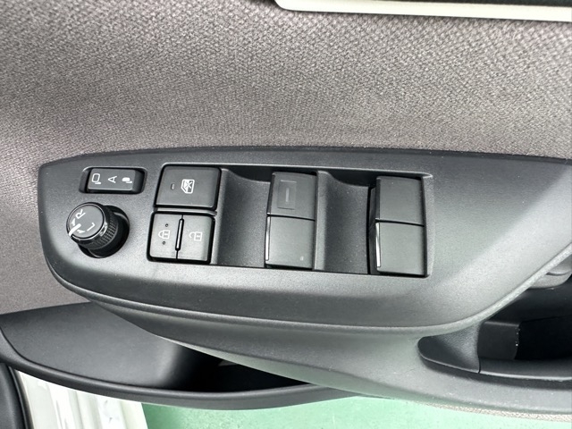 ヤリス(トヨタ)中古車 13