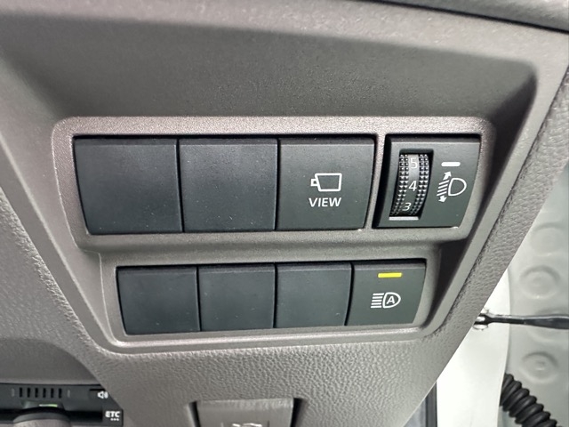 ヤリス(トヨタ)中古車 14