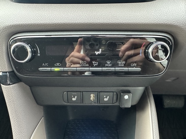 ヤリス(トヨタ)中古車 23