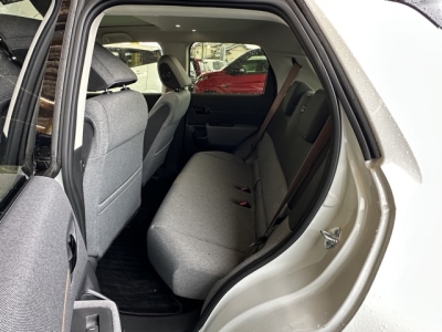 HONDA e(ホンダ)中古車 後席内装