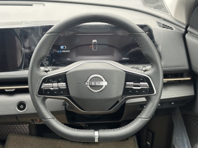 アリア(ニッサン)中古車 内外装写真