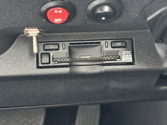 bZ4X(トヨタ)中古車 14