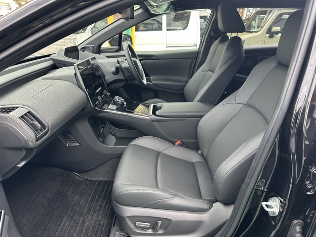 bZ4X(トヨタ)中古車 3