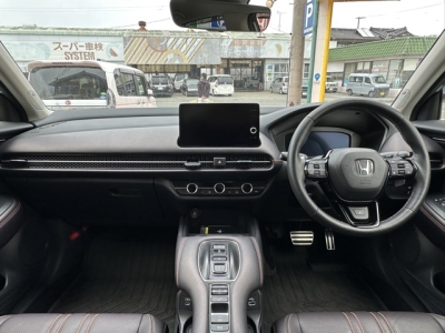 ZR-V(ホンダ)中古車 後席から見た前席