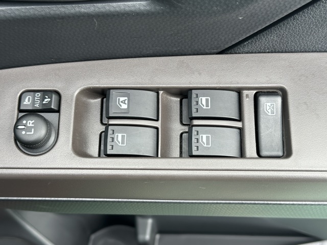 ルーミー(トヨタ)中古車 13