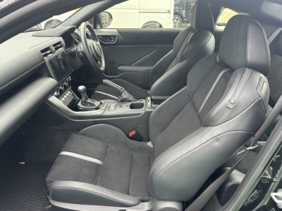 GR86(トヨタ)中古車 前席内装