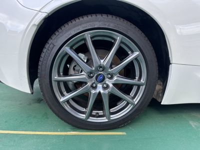 BRZ(スバル)中古車 内外装写真