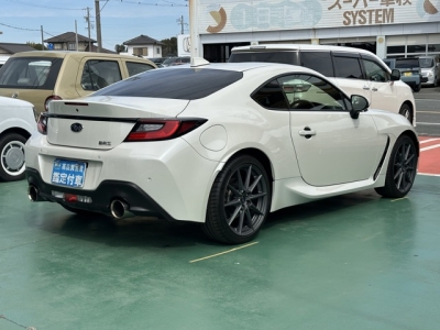 GR86の共同開発車(トヨタ)中古車 内外装写真他２