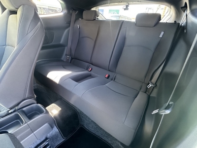 GRヤリス(トヨタ)中古車 後席内装
