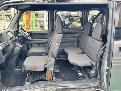 N-VAN(ホンダ)中古車 後席内装