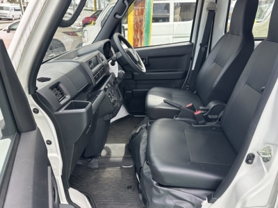 ハイゼットカーゴ(ダイハツ)中古車 前席内装
