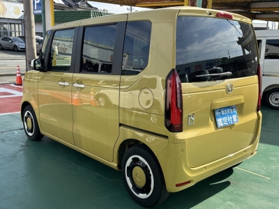 新型N-BOX(ホンダ)中古車 後方