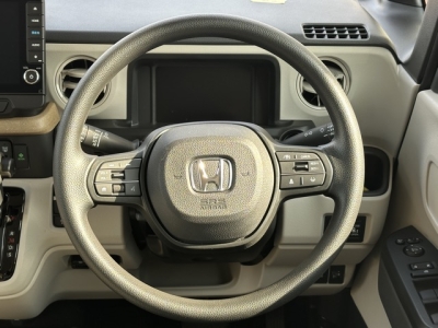 新型N-BOX(ホンダ)中古車 内外装写真