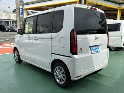 新型N-BOX(ホンダ)届出済未使用車 後方