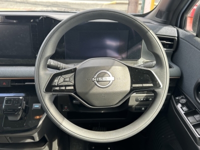 サクラ(ニッサン)中古車 内外装写真