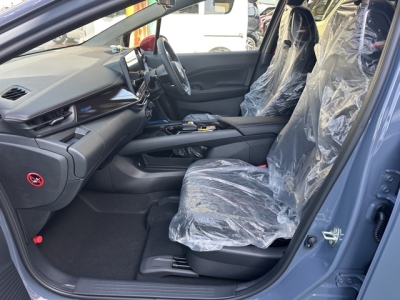 オーラ(ニッサン)登録済未使用車 前席内装