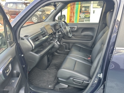 N-WGN(ホンダ)中古車 前席内装