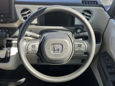 新型N-BOX(ホンダ)中古車 内外装写真
