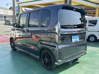 N-BOXカスタム(ホンダ)中古車 後方