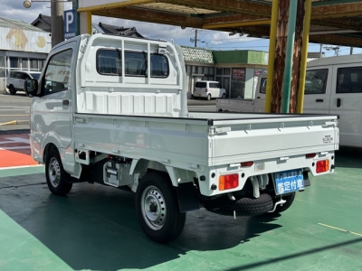 スクラムトラック(マツダ)届出済未使用車 後方