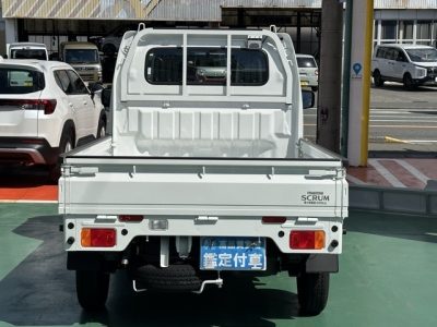 スクラムトラック(マツダ)届出済未使用車 後席内装