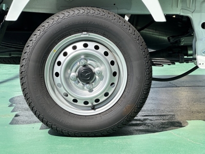 キャリイトラックのOEM(スズキ)届出済未使用車 内外装写真他
