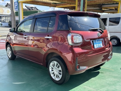 パッソ(トヨタ)中古車 後方