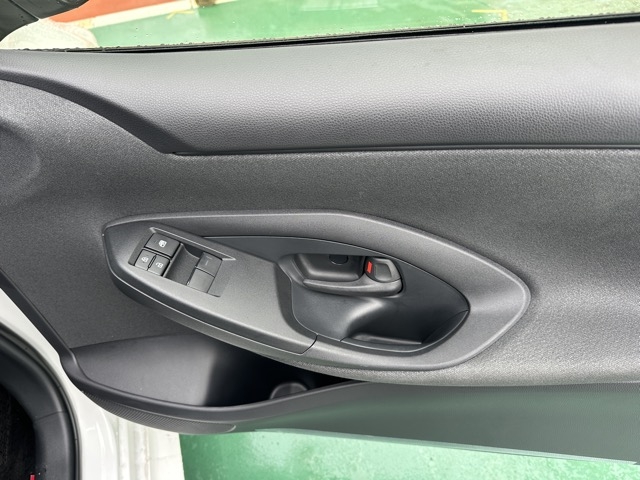 GRヤリス(トヨタ)中古車 12