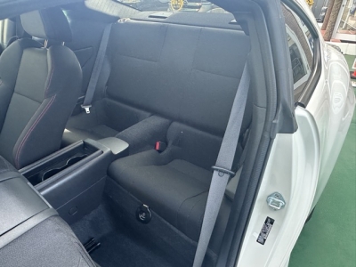 BRZ(スバル)中古車 前席内装