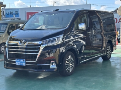 グランエース(トヨタ)中古車 前方