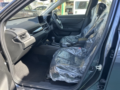 WR-V(ホンダ)登録済未使用車 前席内装